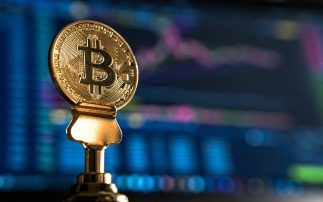 ALERTĂ! Bitcoin atinge un nou nivel record, de 61.222,22 dolari