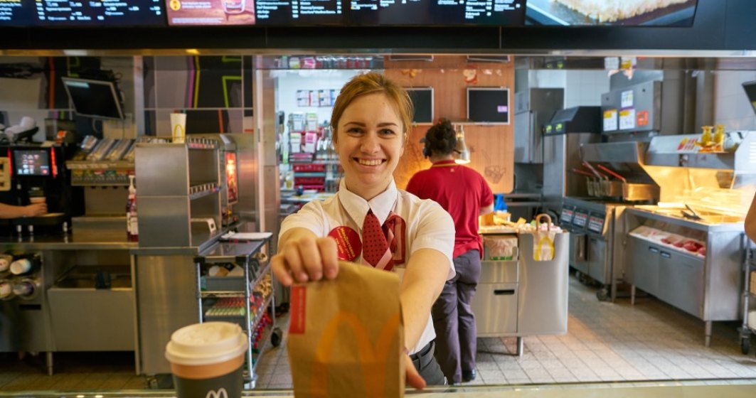 Ce salarii au angajații obișnuiți de la McDonalds, KFC și Burger King