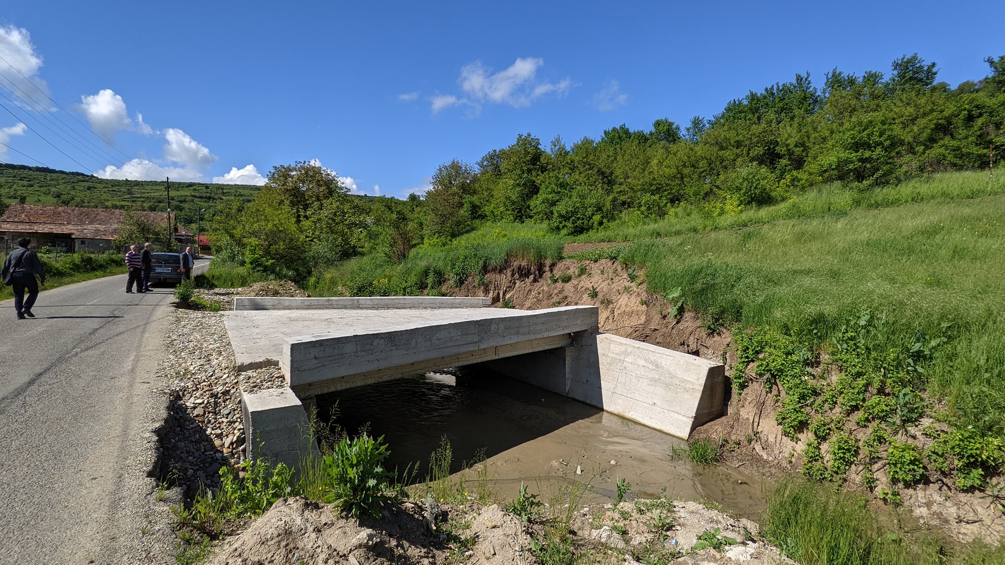 România rurală se modernizează cu poduri spre nicăieri! Situație revoltătoare, în Cluj
