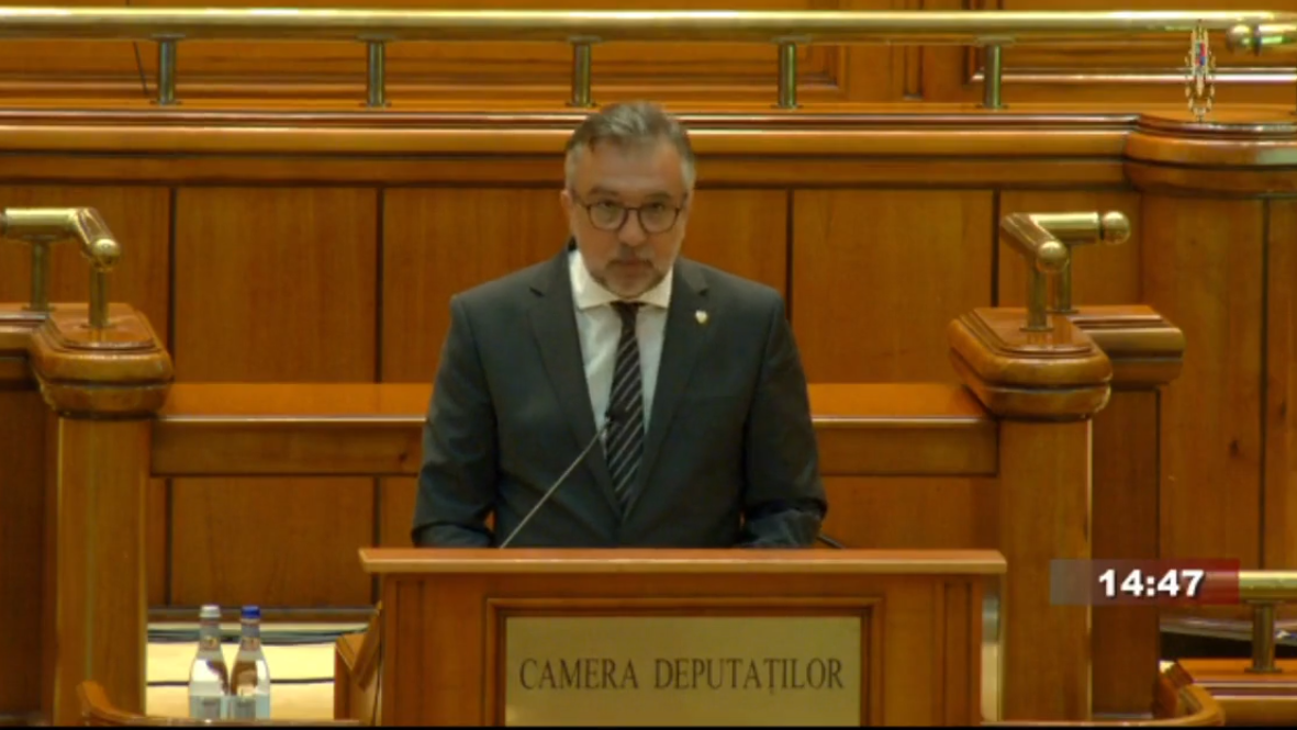 Tribunalul București i-a dat dreptate Ministrului Culturii  în ”dosarul portbagajul”. Reacția lui Romașcanu