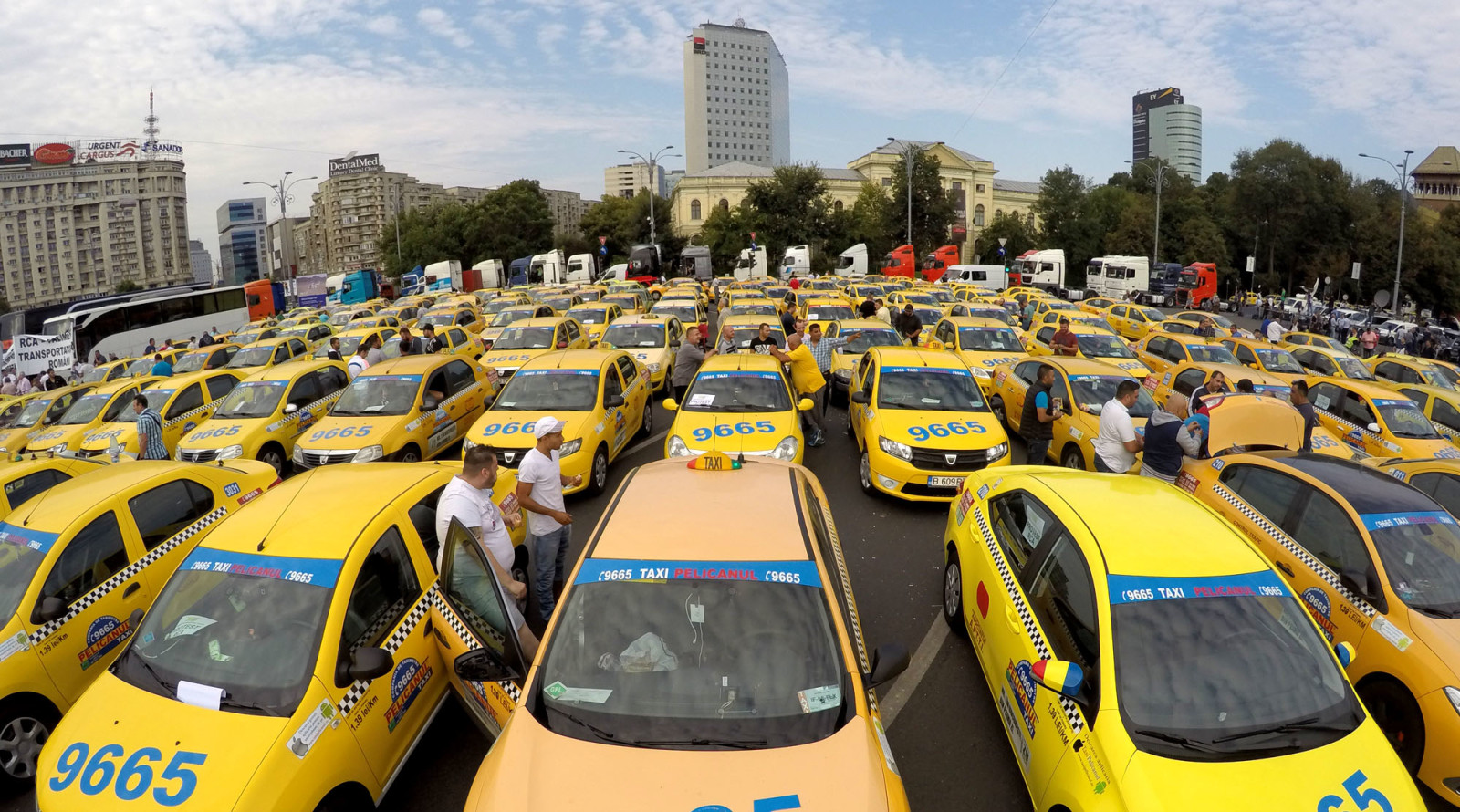 Reîncepe războiul taximetriștilor cu toată lumea: ”Primăria a încălcat legea”