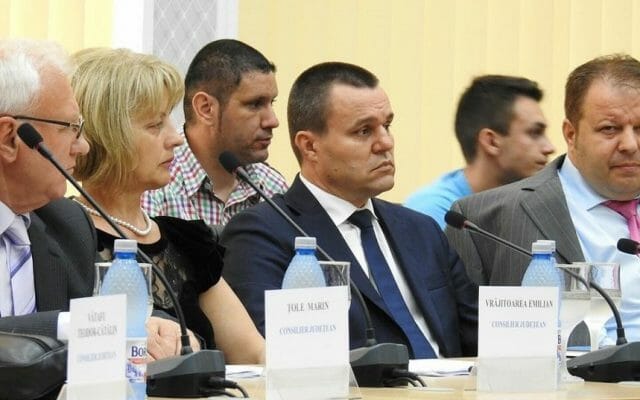 Șeful PNL Teleorman, Eugen Pîrvulescu, acuzat de DNA că a trucat concursul de la Serviciul județean de Ambulanță