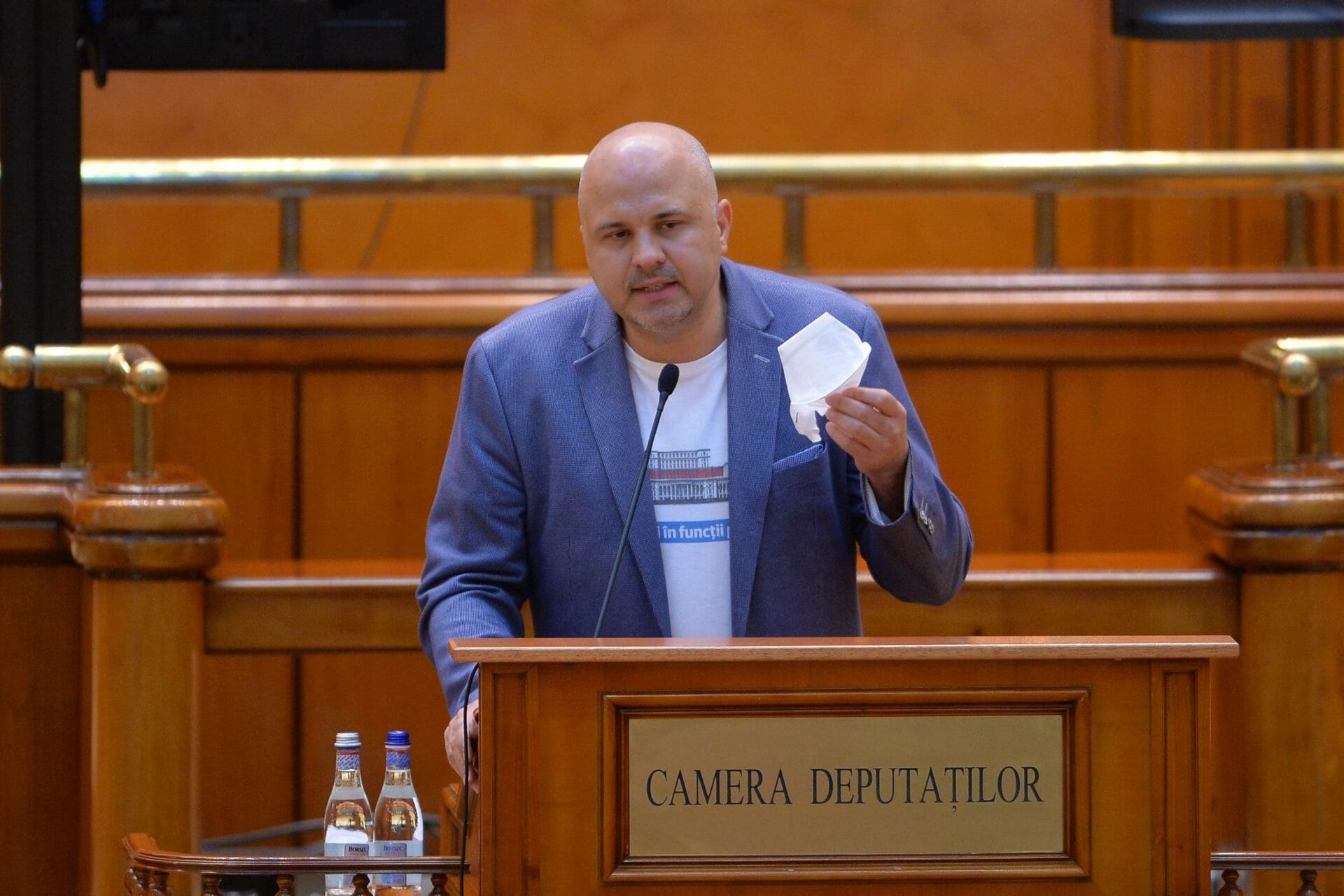 Emanuel Ungureanu vrea ca românii nevaccinați să plătească spitalizarea