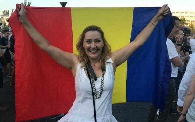Elena Lasconi despre leafa sa de la Primăria Câmpulung Muscel: ”La Pro TV făceam banii aștia 40 de minute”