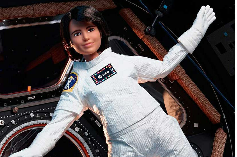 Păpușa Barbie a fost trimisă în spațiu să atragă tinerele către o carieră de astronaut