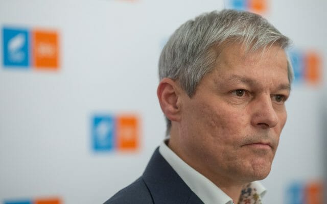 A căzut întâlnirea dintre Cioloș, Cîțu și Kelemen. USR a decis cu ce guvern vine în Parlament