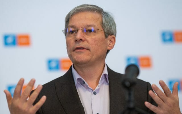 Cioloș, discurs în Parlament: Dacian Cioloș: Sunt aici pentru a-mi asuma propria vină a superficialității