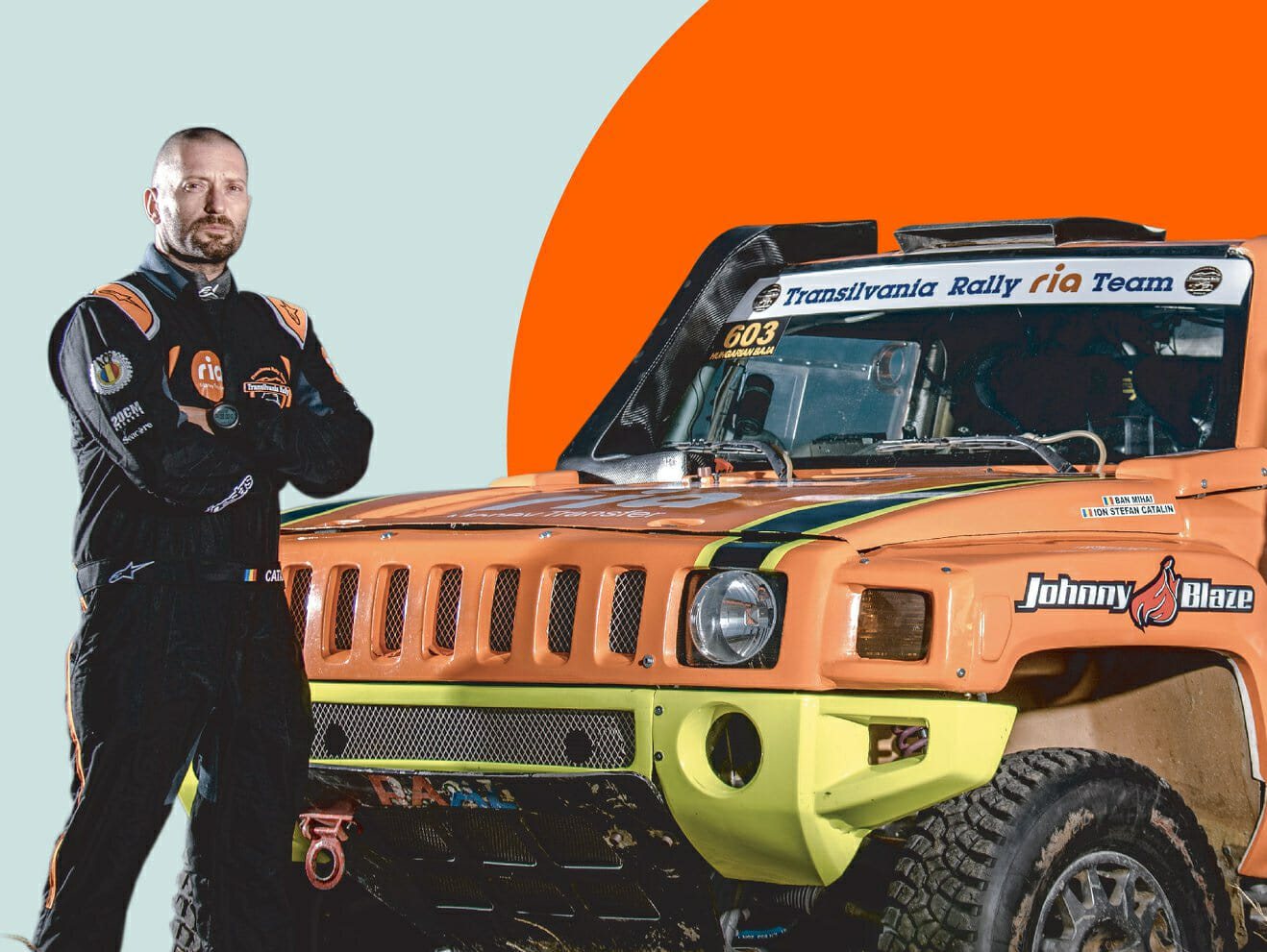 Surprinză de proporții! Cheloo de la Paraziții în primul echipaj auto românesc din istoria Dakar. Va fi copilotul lui Mihai Ban