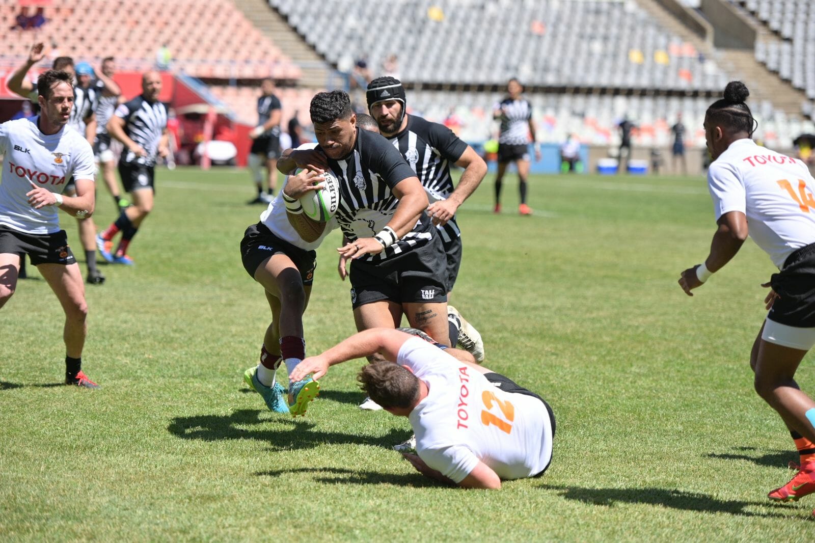 S-a găsit soluția pentru aducerea în țară a rugby-iștilor români din Africa de Sud