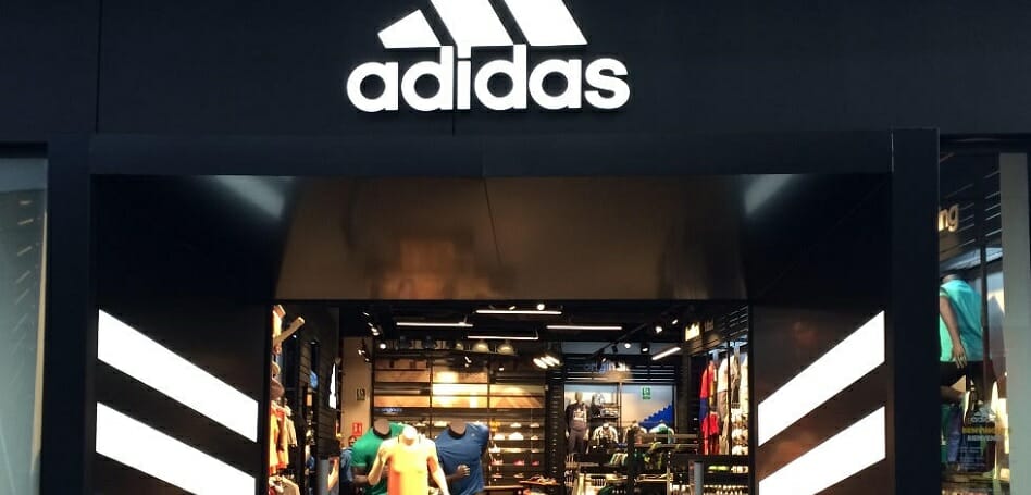 Adidas, pierdere anuală pentru prima oară după de 30 de ani