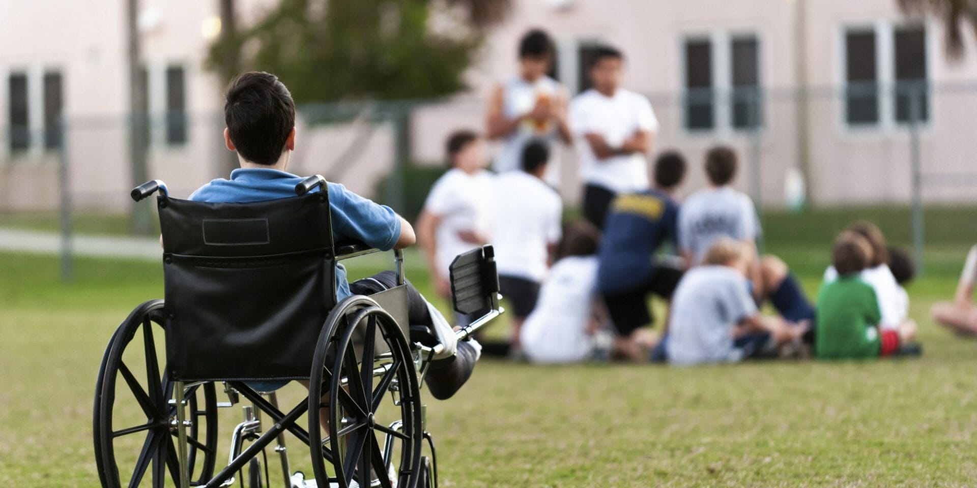 Cât este îndemnizația de handicap în România și cel fel de persoane sunt eligibile