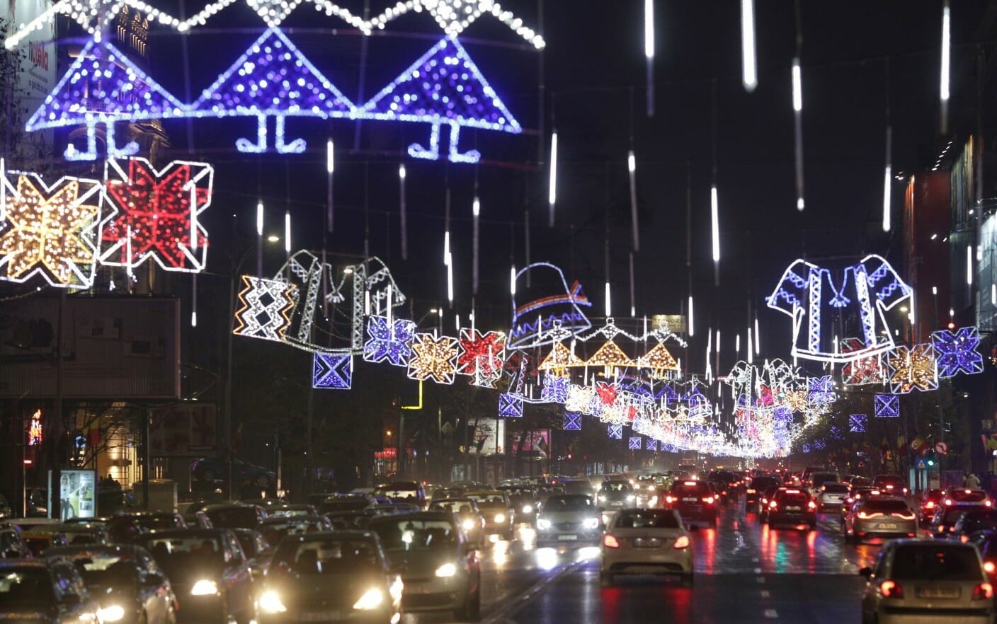 Pe ce dată vor fi aprinse luminile de Crăciun în București