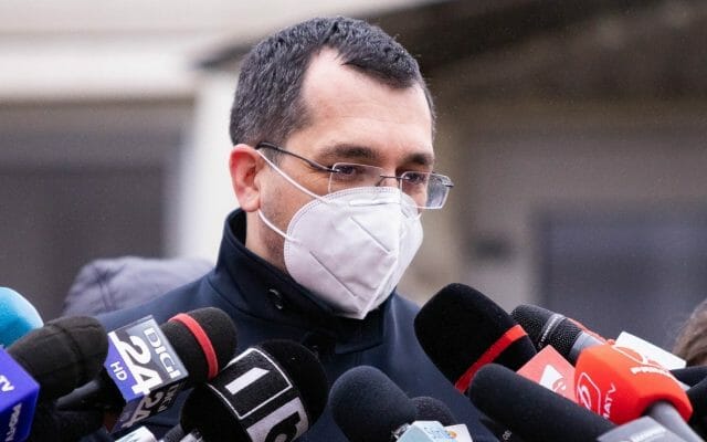 Vlad Voiculescu, după incendiul de la Spitalul Ploieşti: ”Probabil vor da vina pe mine sau pe Ioana Mihăilă”