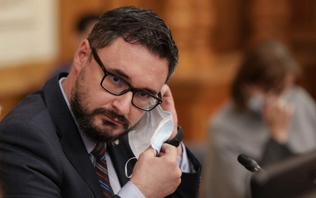Deputatul AUR Dan Tănasă, limbaj suburban la Antena 3: ”Sunteți un nesimțit”