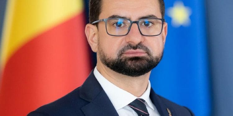 Ministrul Agriculturii, Adrian Chesnoiu: Satul românesc va dispărea când toată populația planetei va mânca lăcuste