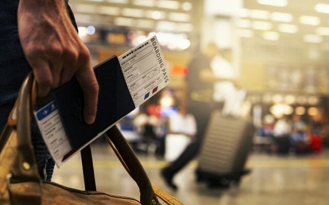 Guvernul aprobă Formularul de localizare a pasagerilor (PLF). Se va aplica din 20 decembrie