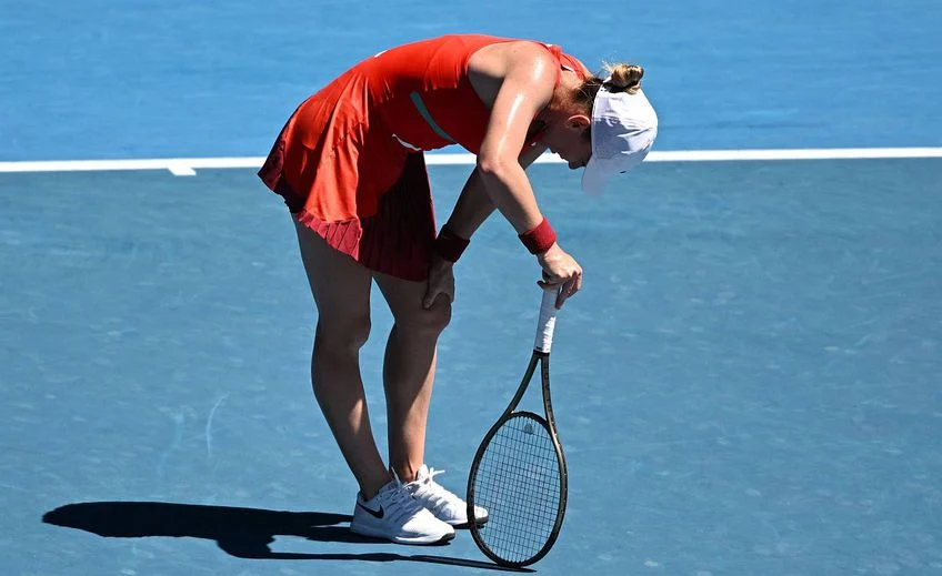 Simona Halep a fost eliminată în optimile de finală ale Australian Open după un meci epuizant cu Alize Cornet