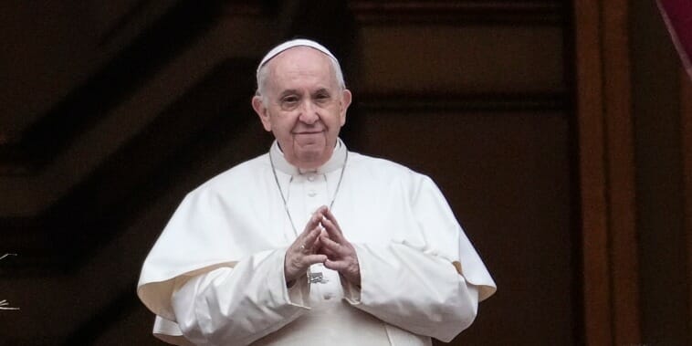 Papa Francisc îşi cere iertare indigenilor americani pentru abuzurile comise de Biserica Catolică