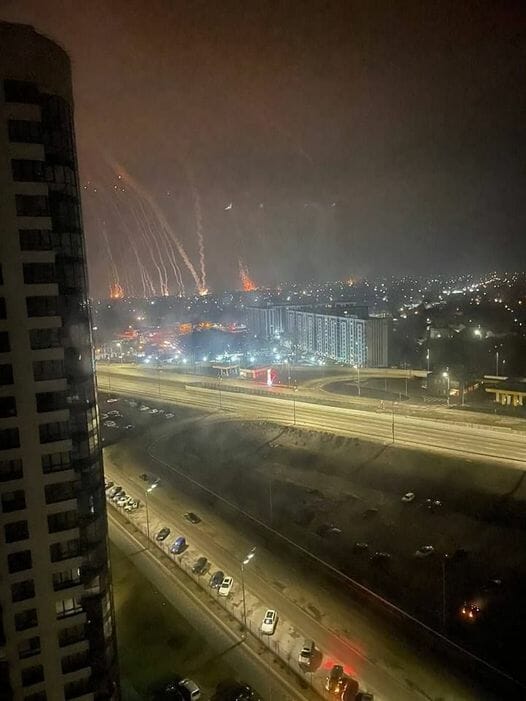 Acesta este ZGOMOTUL RĂZBOIULUI! Kievul a trăit o noapte de teroare VIDEO