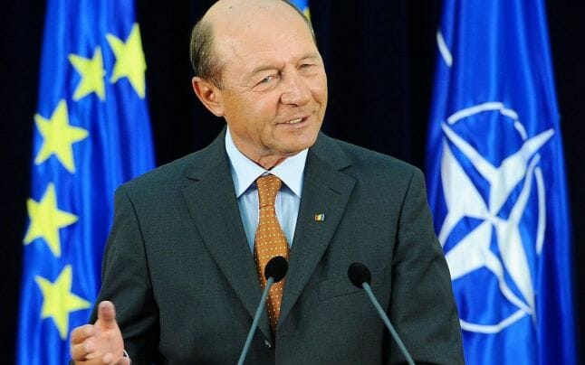 Băsescu: Rusia trebuie scoasă din sistemul bancar internaţional, trebuie izolată economic