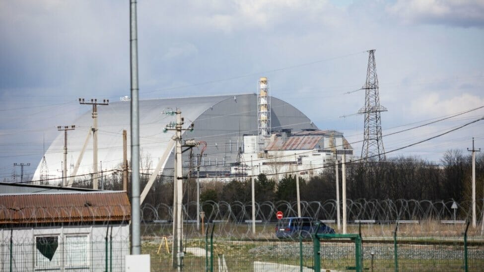 ALERTĂ! RUȘII au cucerit epava nucleară de la Cernobîl