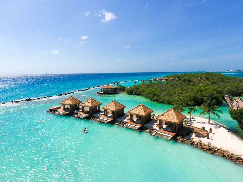 Cât costă o vacanță în Aruba cu tot cu biletele de avion