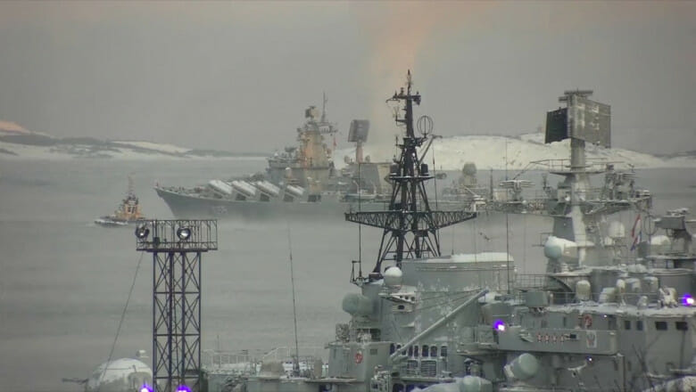 Rușii își intensifică manevrele navale, în timp ce armata ucraineană va desfășura exerciții militare