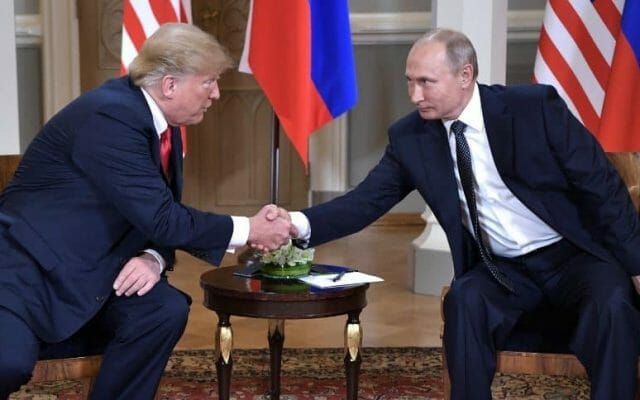 Trump îl consideră „geniu” pe Vladimir Putin: „Cât de deştept este”