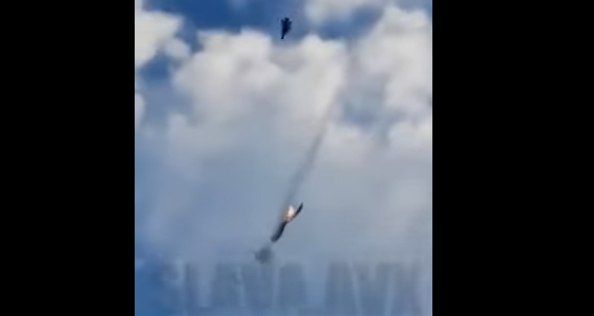 Un SU-35 rusesc a fost doborât de ucraineni! Momentul a fost filmat