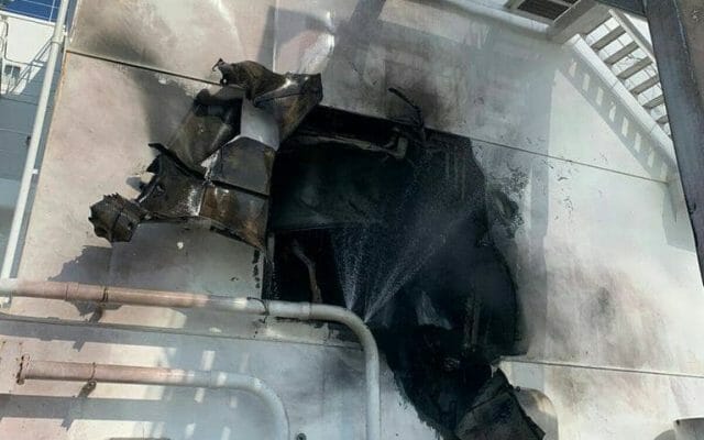 O navă sub pavilionul Republicii Moldova a fost lovită de un obuz în Marea Neagră!Tot echipajul e format din marinari ruși