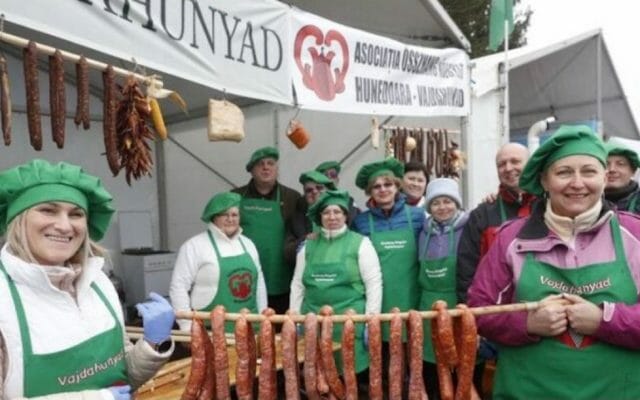 Victorie mare în UNGARIA! România, locul 1 la preparat porcul
