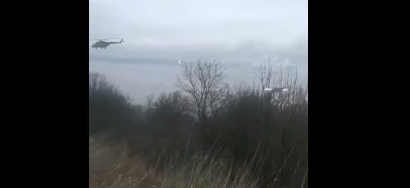 RĂZBOI! Escadrilă de elicoptere atacată de către forțele ucrainene! Au apărut primii prizonieri