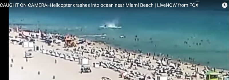 VIDEO Un elicopter s-a prăbușit în apă, la doar câțiva pași de oamenii care se bălăceau