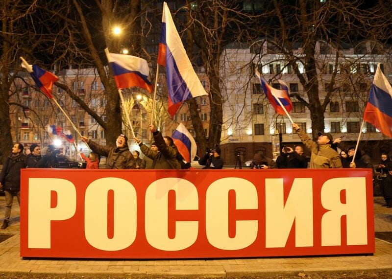 ALERTĂ! Putin a ordonat armatei ruse să meargă în regiunile separatiste