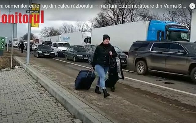 Oamenii fug de RĂZBOI! Coadă de sute de mașini la intrarea în România VIDEO