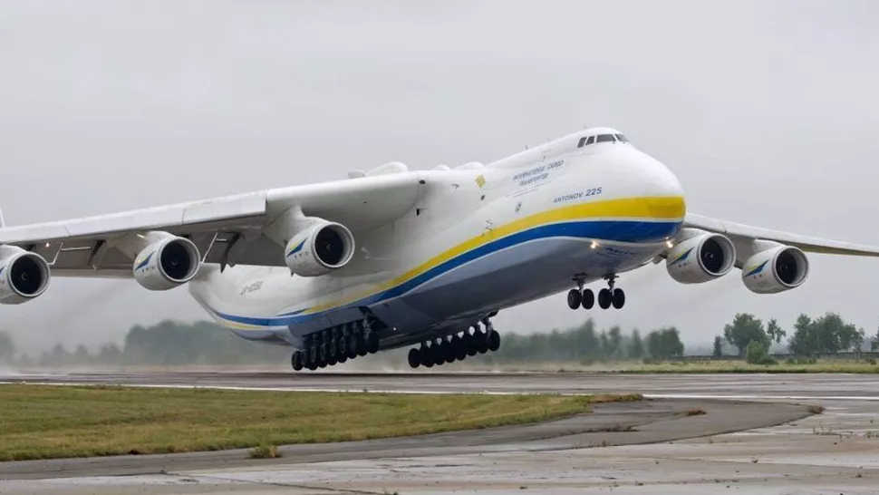 Praf și pulbere! Așa arată acum cel mai mare avion din lume