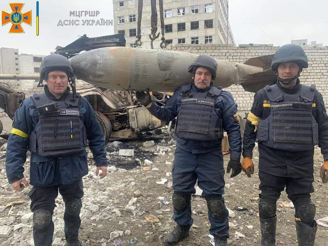 Ucrainenii fac haz de necaz! Trofee de război, echipamente militare eșuate