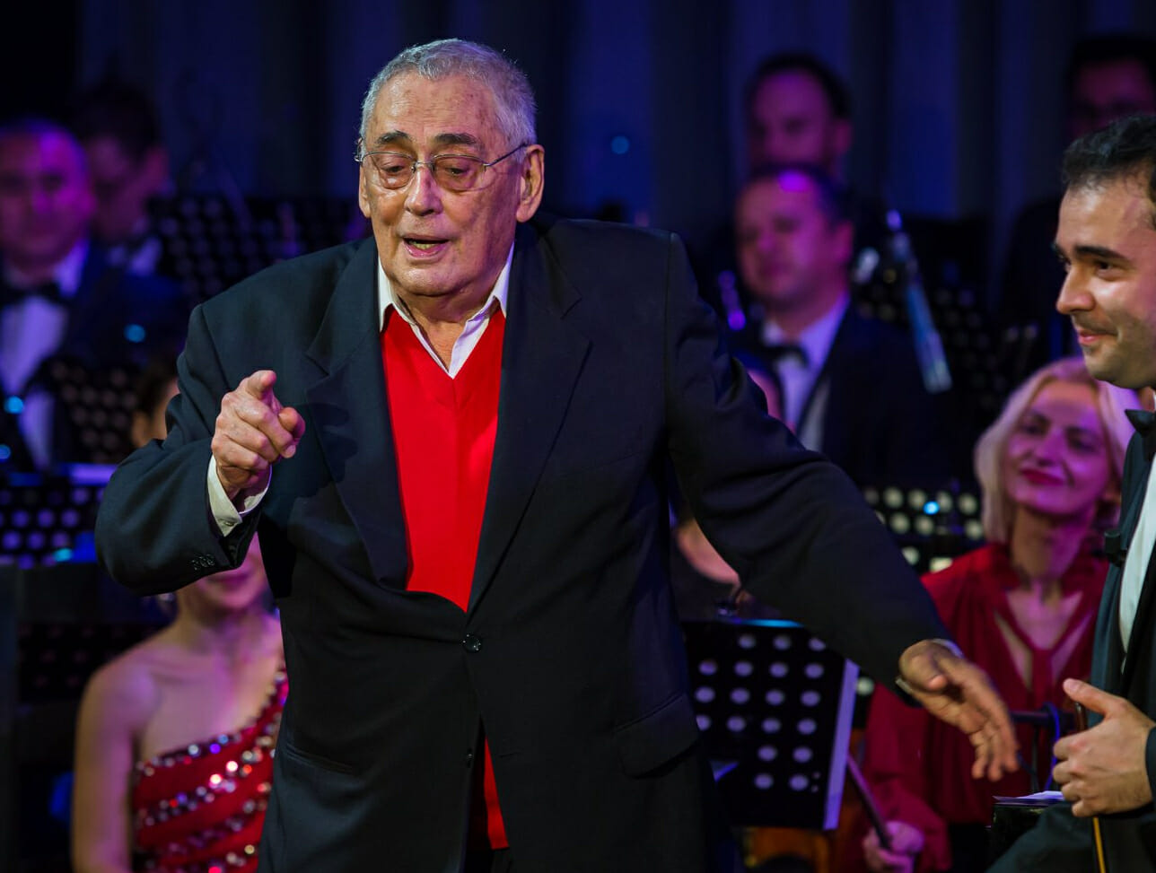 Horia Moculescu, la mulți ani! Decanul muzicii ușoare românești împlinește astăzi 86 de ani /GALERIE FOTO