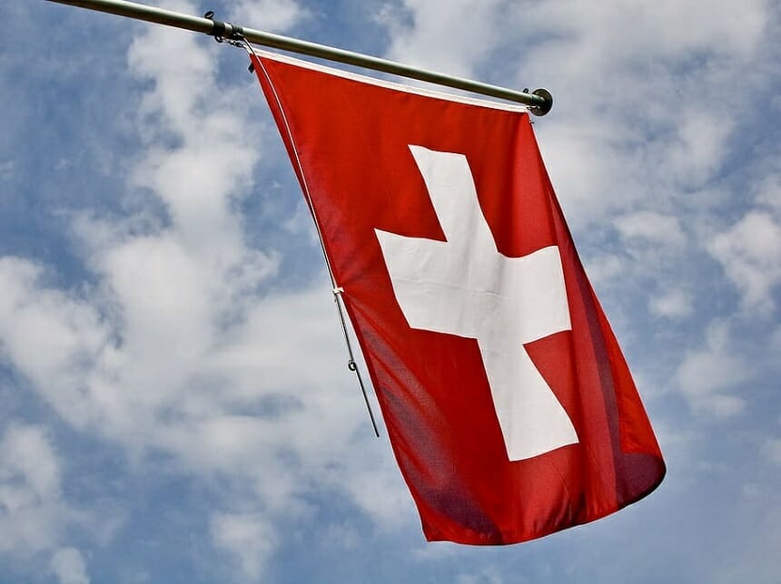 Se îndreaptă și Elveția spre NATO? (Reuters)