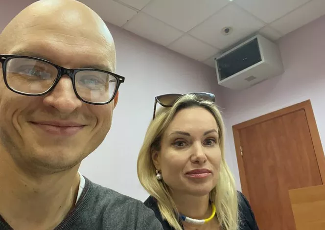 Prima reacție a Marinei Ovsiannikova după arestare: Nu regret nimic. Nu știu ce se va întâmpla cu mine
