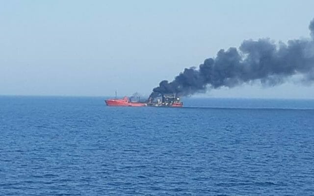 Rușii au atacat nave străine în Marea Neagră! Una s-a scufundat