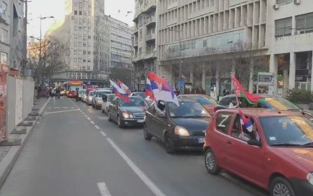 Protest pro-Rusia, organizat de extrema dreaptă prin Serbia! Litera Z a fost imprimată pe mașini