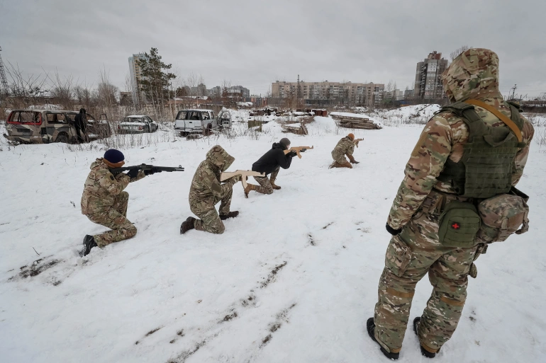 Luptătorii ucraineni ung cu grăsime de porc gloanțele destinate cecenilor