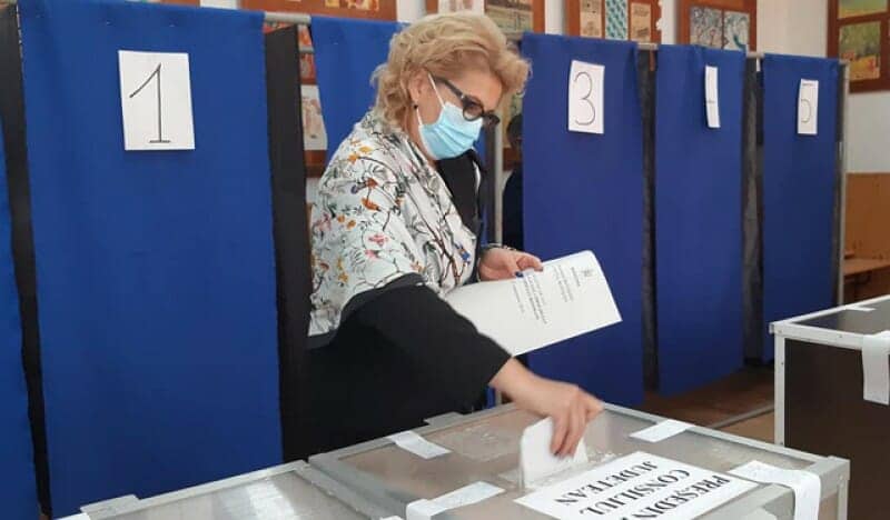 Ziua Națională în fața televizorului