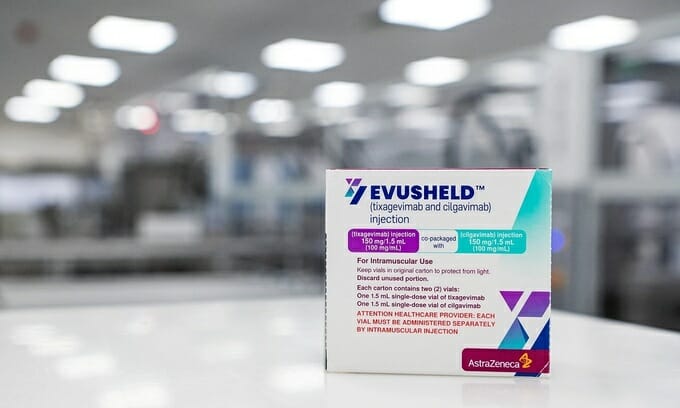 AstraZeneca confirmă: Tratamentul cu Evusheld oferă protecție împotriva formelor simptomatice de COVID-19 pentru minim 6 luni