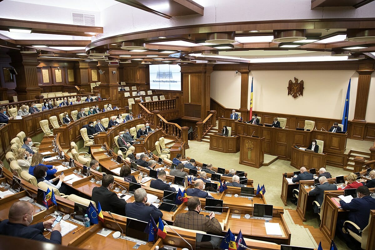 Document – 92 de foști parlamentari de peste Prut i-au scris lui Iohannis: ”Riscul unei invazii rusești în Republica Moldova nu poate fi neglijat”