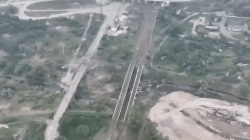 Cum au distrus ucrainenii un pod strategic din Lugansk, folosind mine antitanc  VIDEO