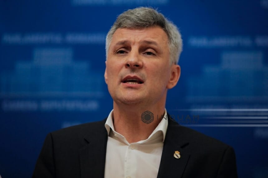 Senatorul PSD Daniel Zamfir: ”AM REUSIT! MULTINATIONALELE VOR PLATI IMPOZIT 1% PE CIFRA DE AFACERI”