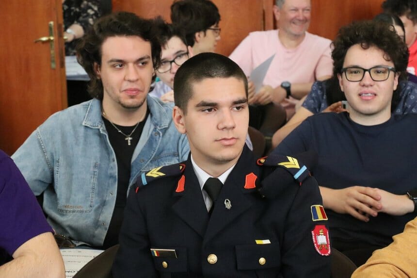 Ștefan este singurul elev român premiat la Olimpiada Internaţională de Informatică