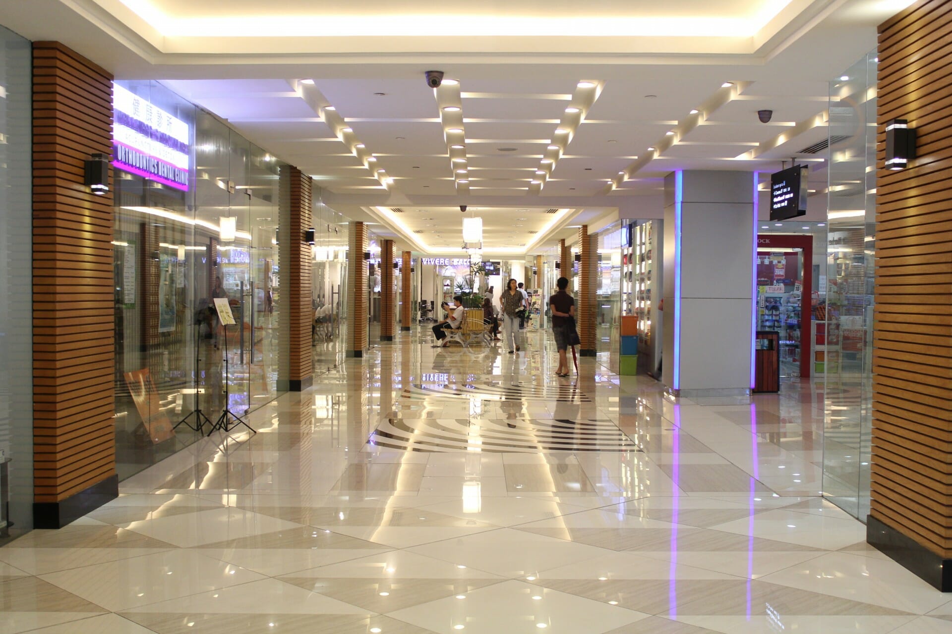 Programul mall-urilor din București de  Paște. Când sunt deschise unitățile comerciale
